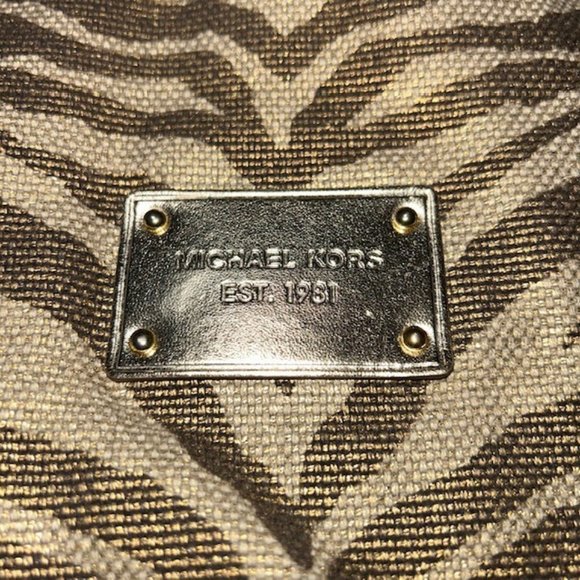 Michael Kors Animal Tiger Print Tote Shoulder Bag Purse EUC - Picture 2 of 5